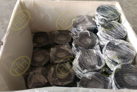 Each flange product be wrapped in plastic in Haihao Group