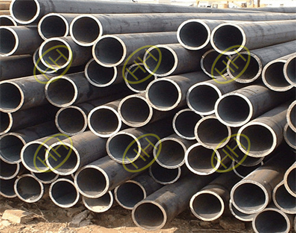 Austenitic stainless steel pipes