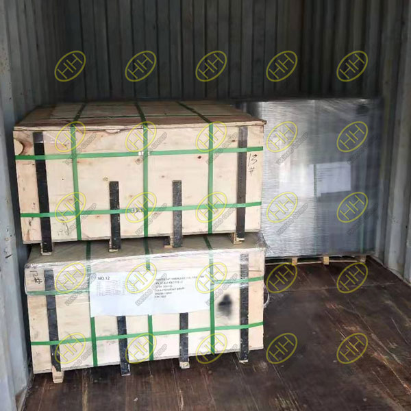 The shipment of seamless pipe fittings to Brazil